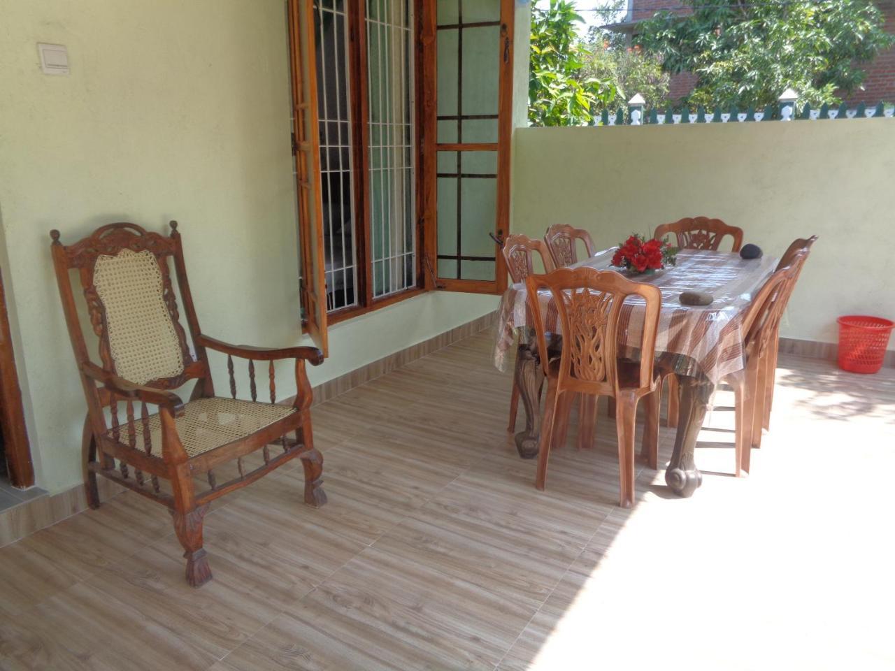 Hotel Udesh Guest Polonnaruwa Exteriér fotografie